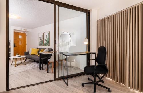 Downtown Honolulu Apartment | Bishop Suites at Executive Centre