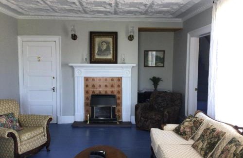 Trinity Hotel | Bishop White Manor