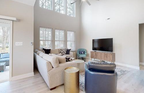 Millville House | Bishops Landing - 38480 Carroll Dr