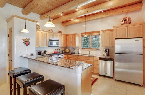 Tesuque House | Bishops Lodge Villa Corazones | Pool Access