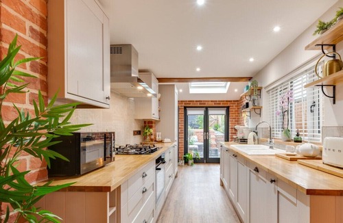 Bury St Edmunds House | Bishops - Two Bedroom House, Sleeps 4