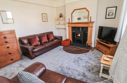 Amble House | Bisley House