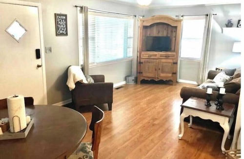 Searcy House | Bison Hall 1, no cleaning fee, 1 block from Harding