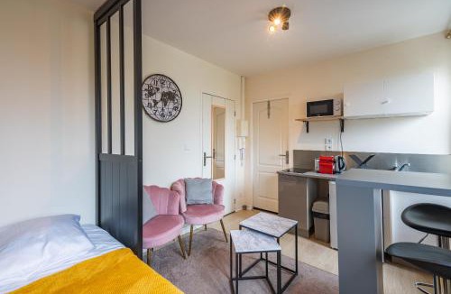 Nazelles-Negron Apartment | Bistrot 10