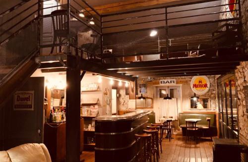 Lezan Villa | Bistrot Vintage "Chez Mamie Léone"