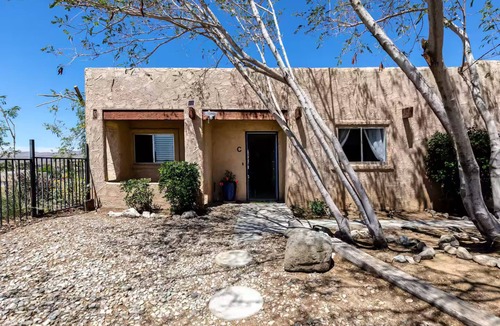 Desert Hot Springs Apartment | Bit of Paradise - Cool/Private 2Bed/2Bath