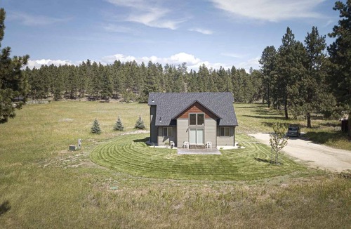 Stevensville House | Bitterroot Oasis