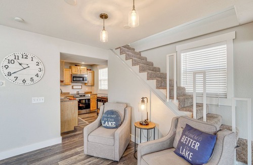Lake Ozark House | 'Bittersweet Lakefront Retreat' w/Hot Tub & Dock!