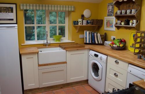 Melbury Osmond House | Bittles Cottage