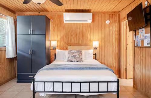 Porum House | Bixby Cove Cabin #2