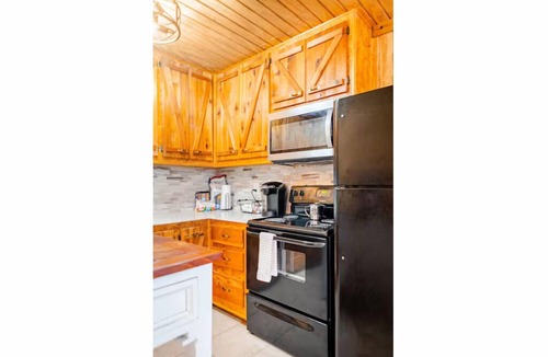 Porum House | Bixby Cove Cabin #3