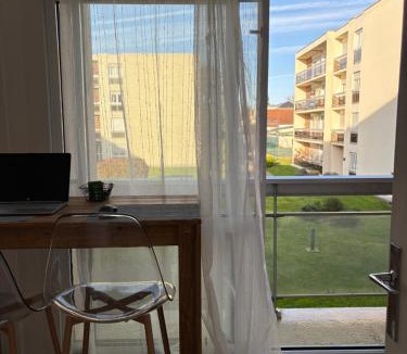 Vernon Apartment | BIZY Appartement
