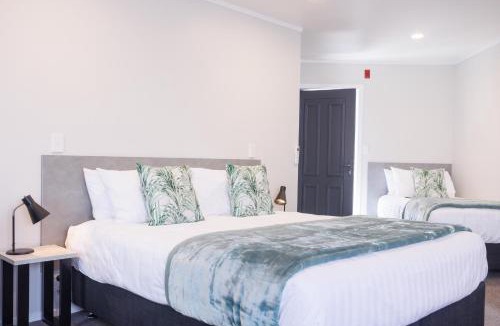 Woodhill Hotel | BK's Pohutukawa Lodge
