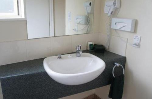 New Plymouth Hotel | Bks Egmont Motor Lodge