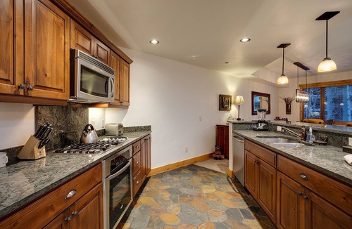 Steamboat Springs Condo | BL6102 | Unforgettable Mtn Getaway | 4 Pools | Walk to Mountain | Winter Shuttle