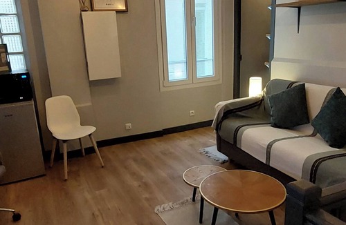 Asnieres-sur-Seine Apartment | BLA BLA Bld%maz.rf
