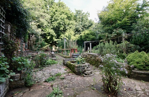 Seaford Apartment | Blachington Cottage, "Stunning and Central"