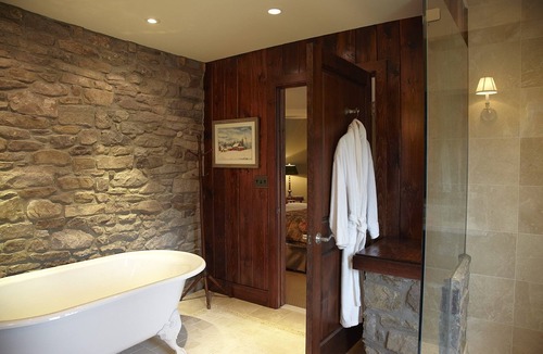 Lumberville Hotel | Black Bass Hotel
