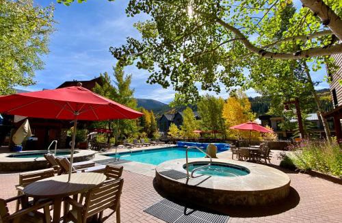 River Run House | Black Bear 8052 by SummitCove Lodging