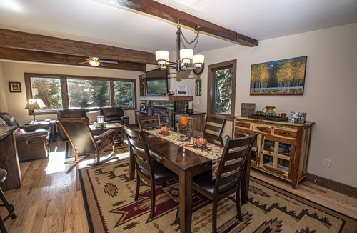 Sunnyside House | Black Bear Haus by Hauserman Rentals