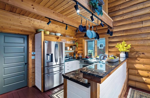 Snoqualmie Pass Cabin | Black Bear Lodge