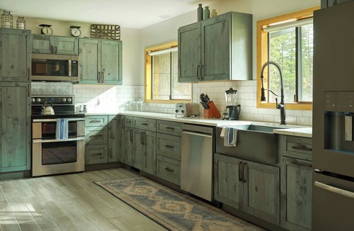 Superior Cabin | Black Bear Lodge - Alpine Falls Ranch