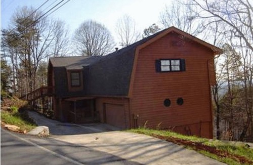 Waleska Cabin | Black Bear Lodge Cabin