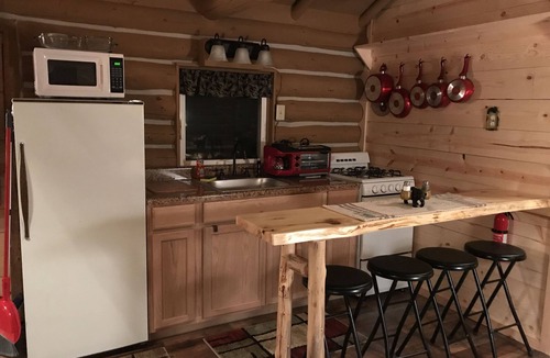 Glenfield Cabin | Black Bear Lodge Rustic Log Cabin