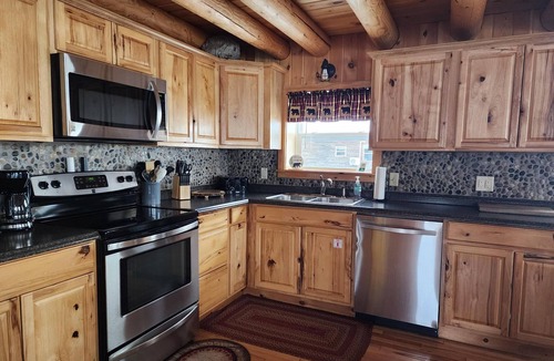 Caribou Cabin | Black Bear Lodge