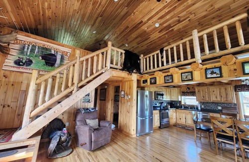 Caribou Cabin | Black Bear Lodge
