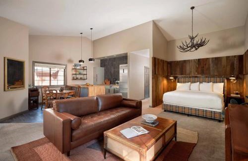 South Lake Tahoe Hotel | Black Bear Lodge