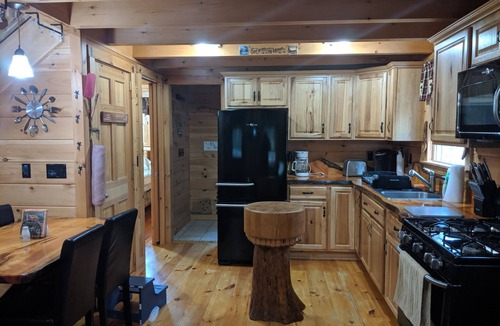 Woodsville Cabin | Black Bear's White Mountain Log Cabin w/hot tub