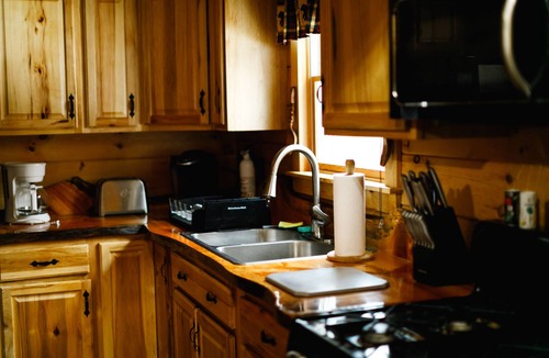 Woodsville Cabin | Black Bear's White Mountain Log Cabin w/hot tub