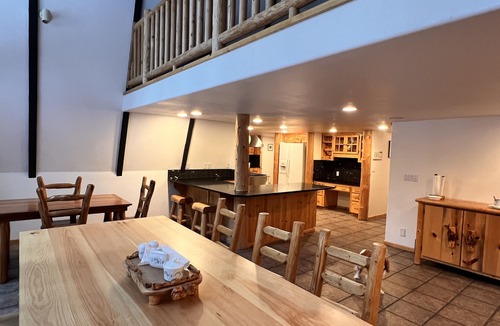 Black Butte Ranch House | Black Butte Ranch - Spacious house