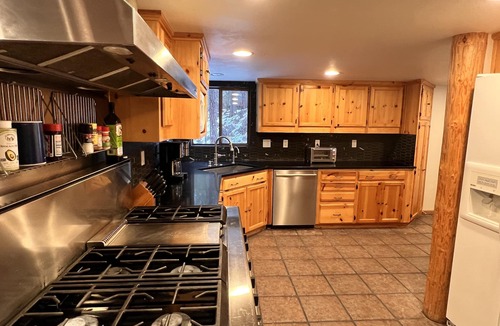 Black Butte Ranch House | Black Butte Ranch - Spacious house