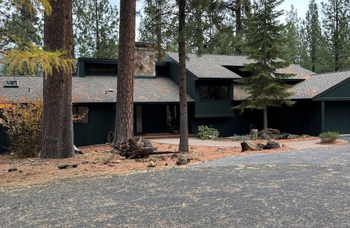 Black Butte Ranch House | Black Buttee (Big Sister)