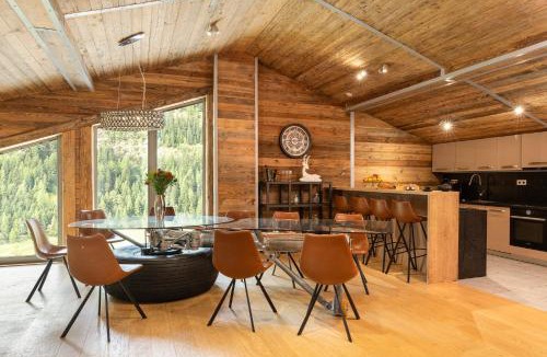 Les Brevieres Ski Chalet | Black Diamond - Chalet Charlie