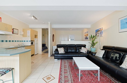 San Remo Apartment | Black Dolphin Waterfront Apartment