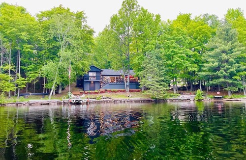 Greater Madawaska House | Black Donald Escapen