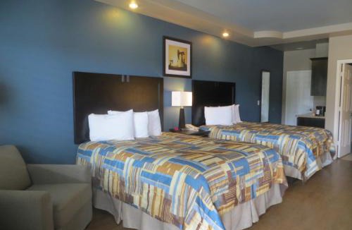 Sweet Home Hotel | Black Gold Inn
