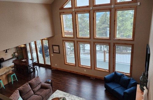 Hulett House | Black Hills retreat with Devils Tower views right from your front room!