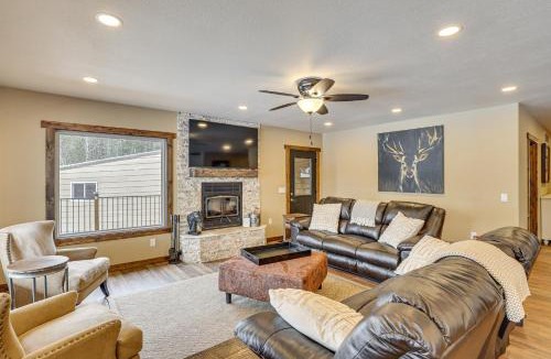 Newcastle House | Black Hills Vacation Lodge: New Home! Just Opened!