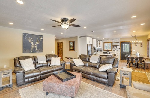 Newcastle House | Black Hills Vacation Lodge: New Home! Just Opened!
