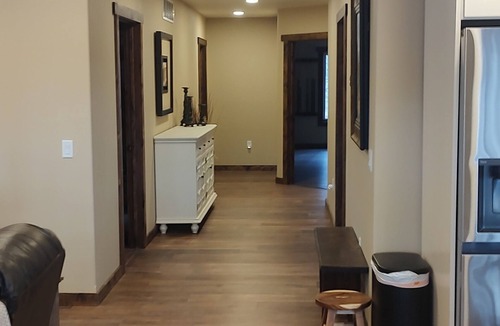 Newcastle House | Black Hills Vacation Lodge: Brand New Home! Just Opened.