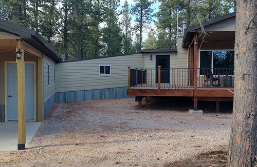 Newcastle House | Black Hills Vacation Lodge: Brand New Home! Just Opened.