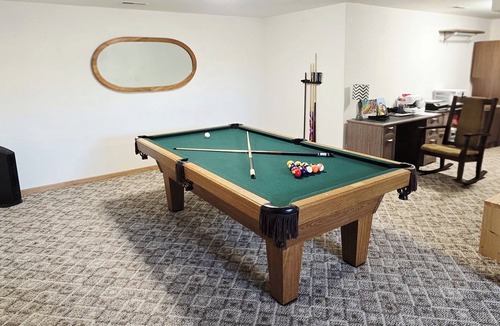 Rapid Valley House | Black Hills Vacation Homebase ♡ Children/Dog Friendly, 2 King, 1 Queen, 4 twins