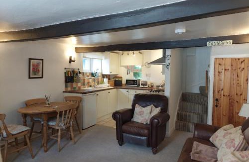 Giggleswick House | Black Horse Cottage