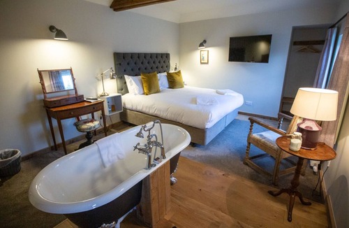 Amberley Hotel | Black Horse