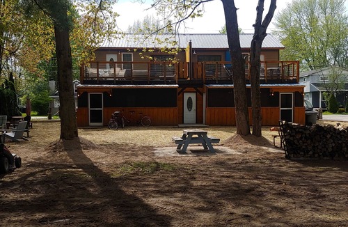 Sylvan Beach Apartment | Black Iron beach house