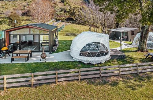 Patutahi Resort | Black Label Retreats